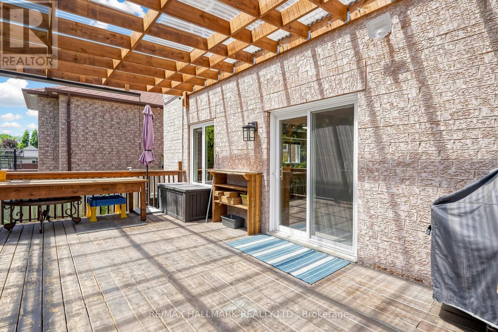 127 HUMBERLAND DRIVE - 34