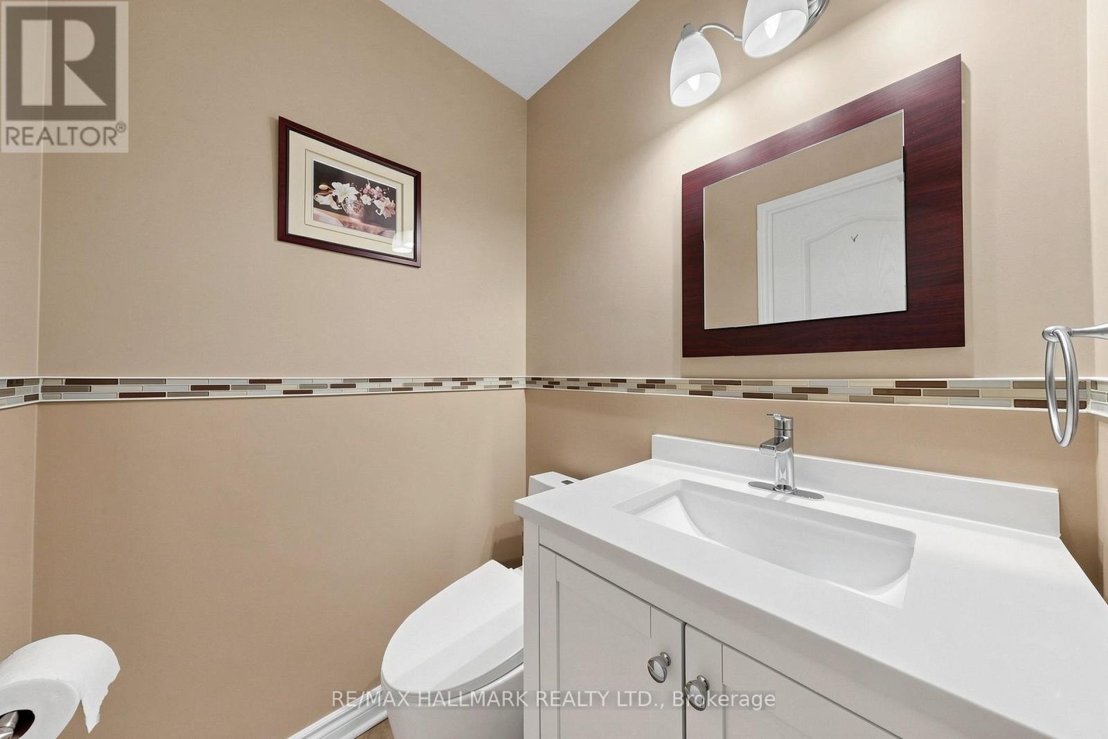 127 HUMBERLAND DRIVE - 9