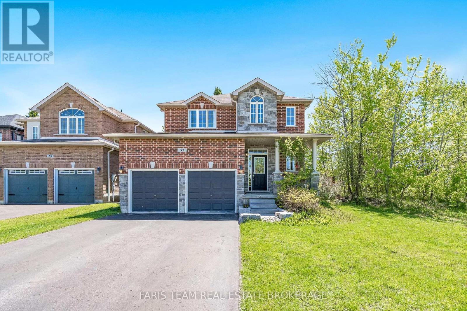 33 AUBURN COURT - 1