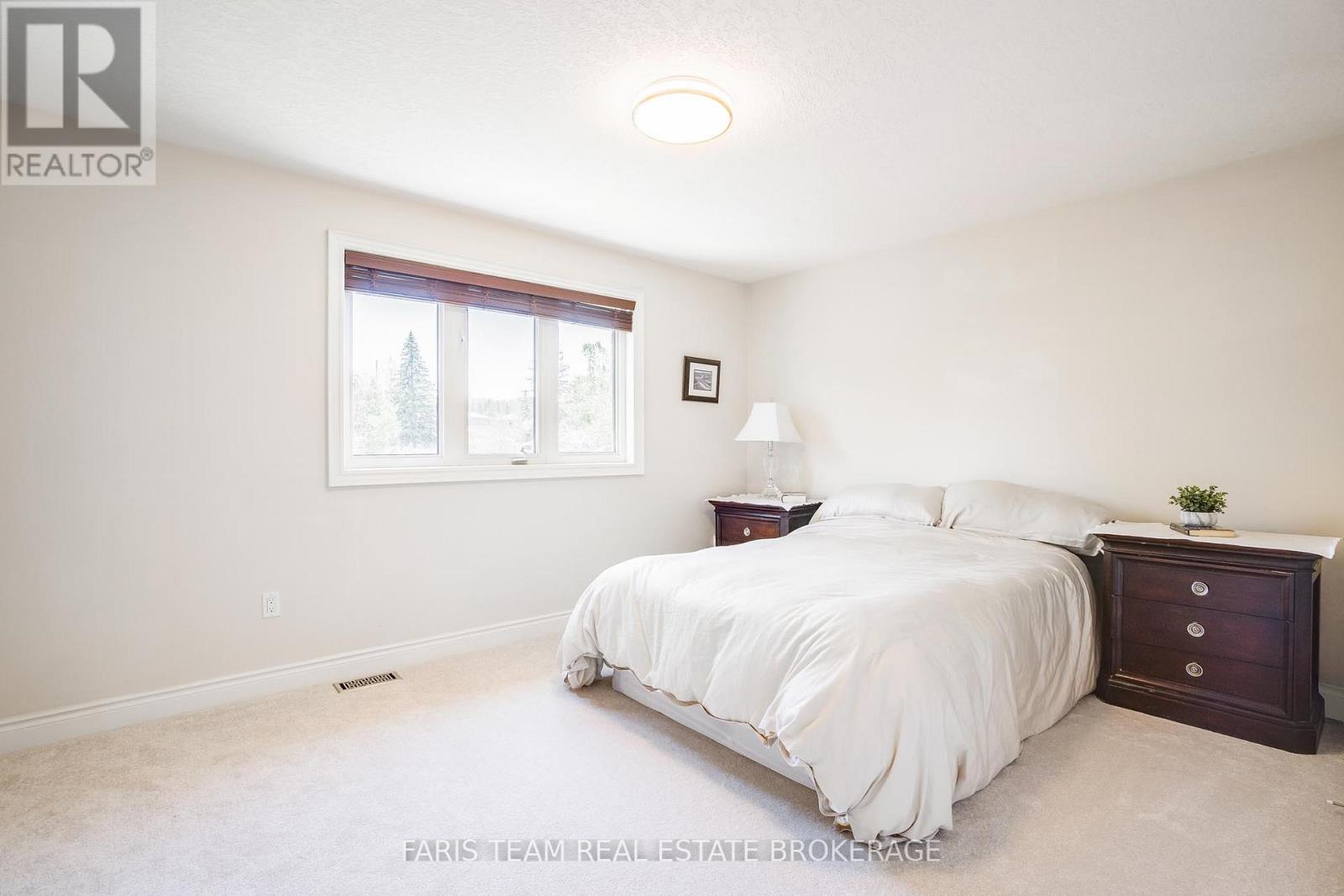 33 AUBURN COURT - 20