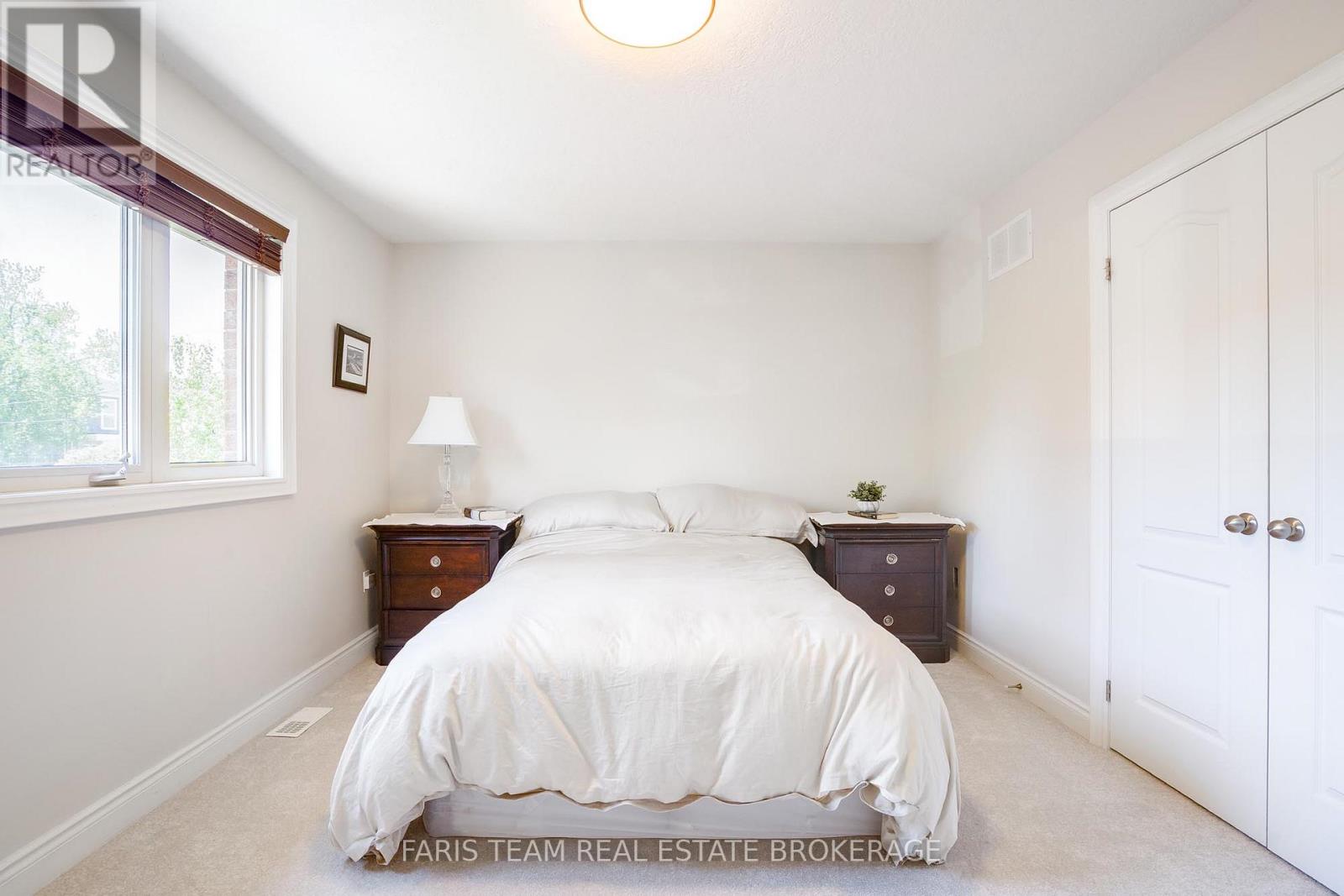 33 AUBURN COURT - 21