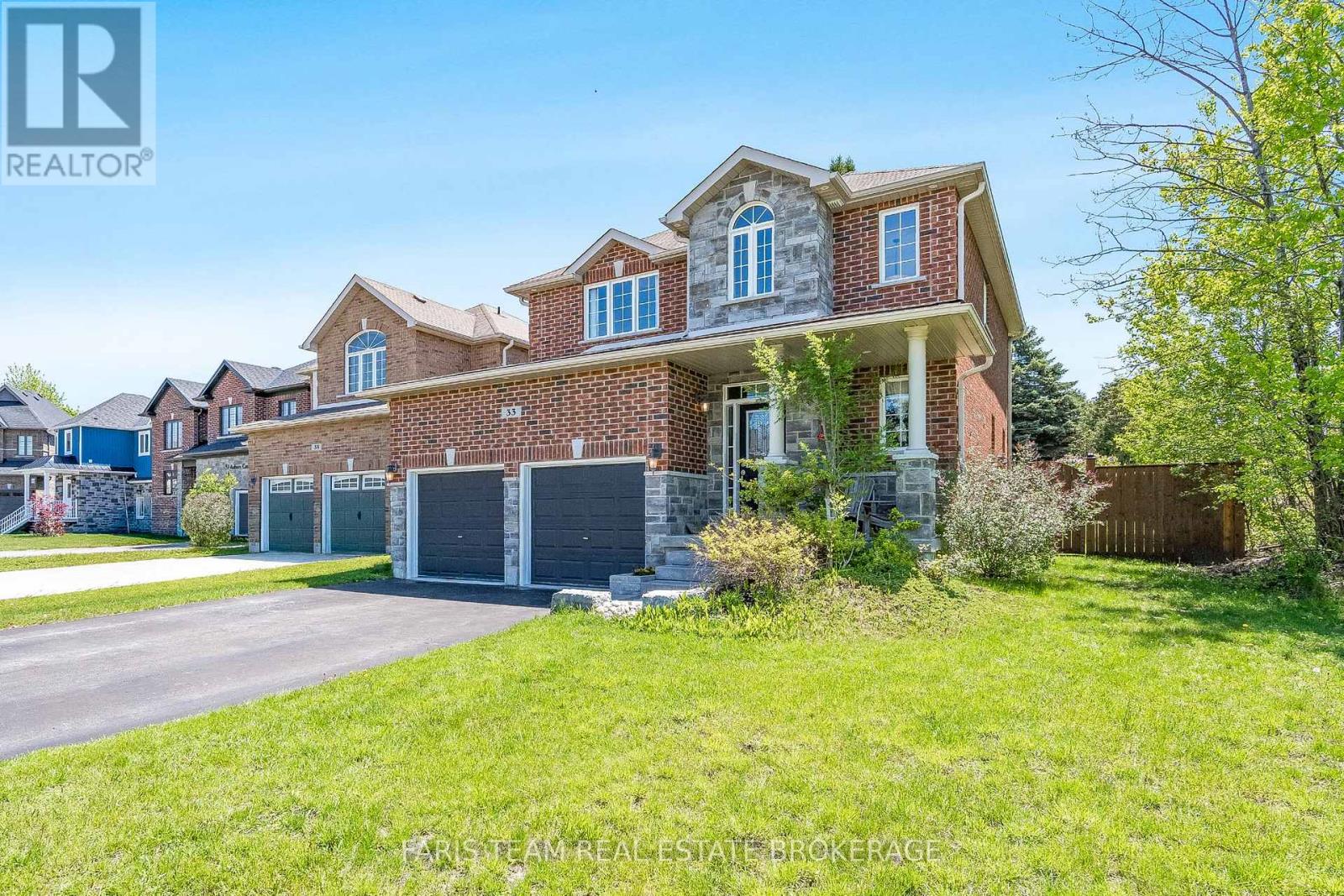 33 AUBURN COURT - 3