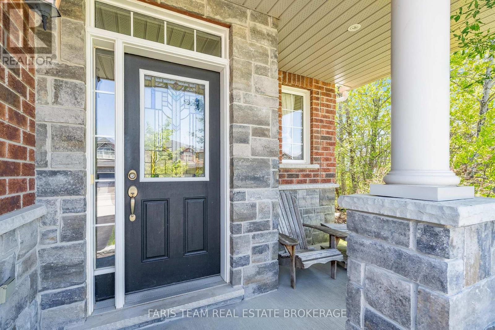 33 AUBURN COURT - 4