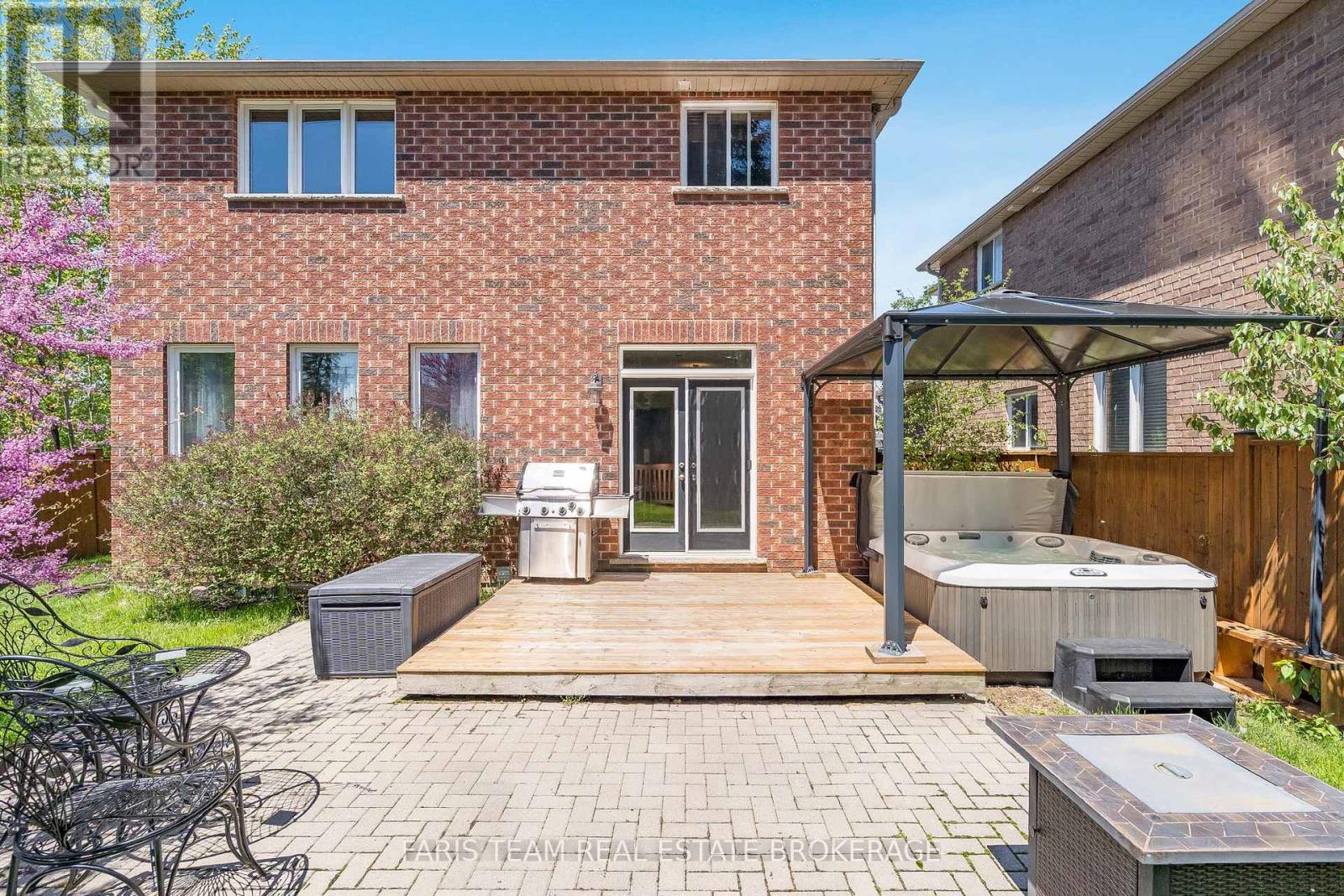 33 AUBURN COURT - 40