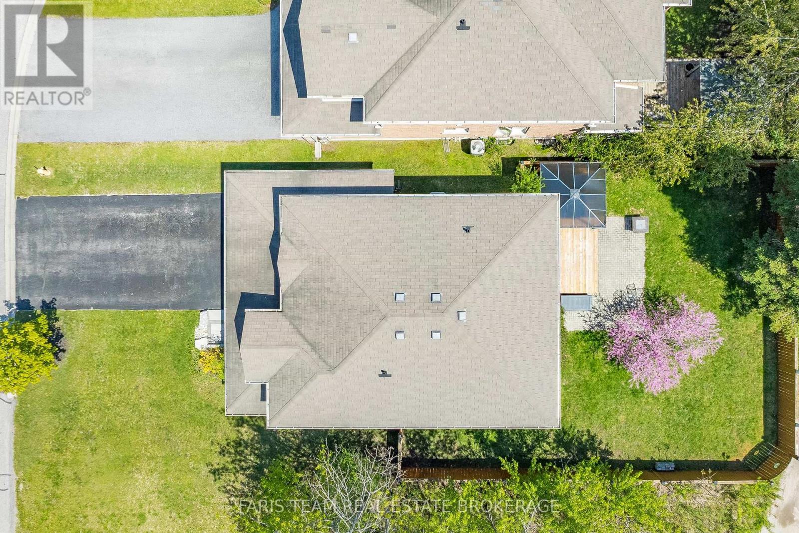 33 AUBURN COURT - 44