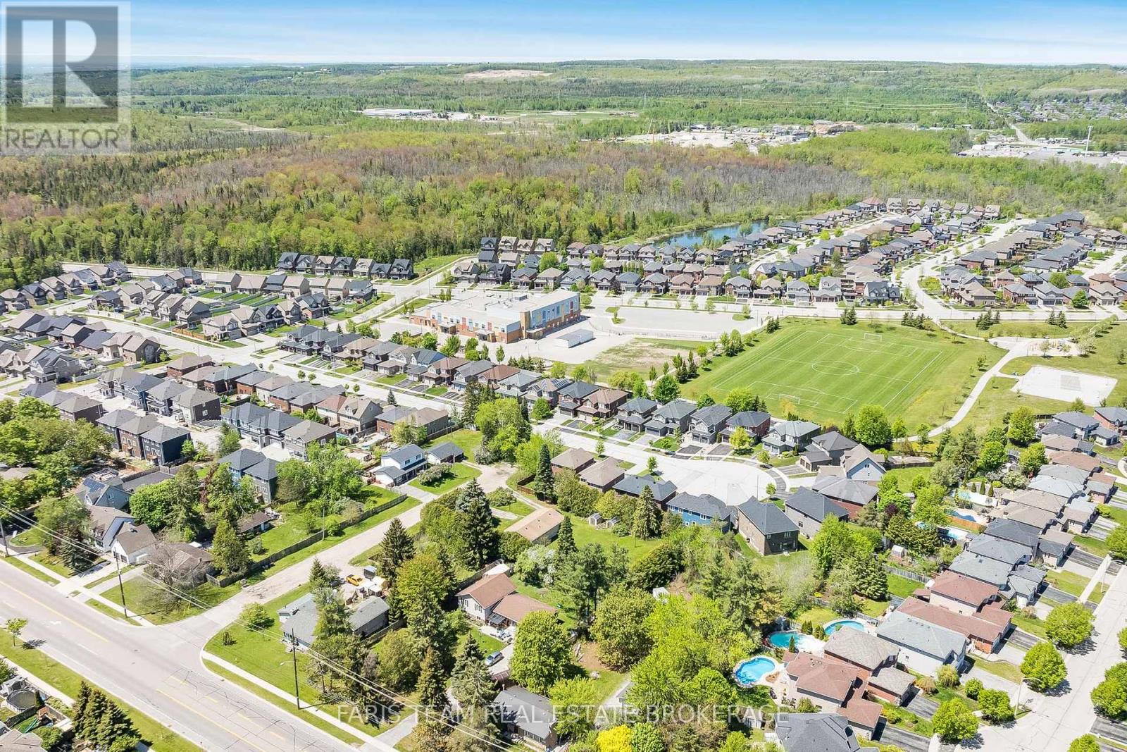 33 AUBURN COURT - 46