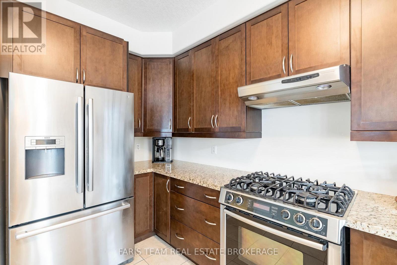 33 AUBURN COURT - 7