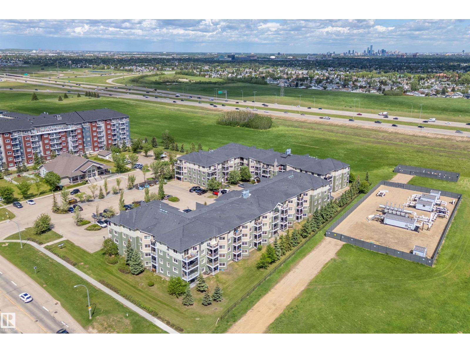 #306 6921 199 ST NW - 31