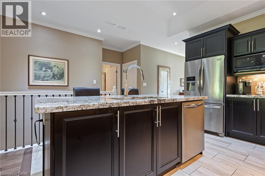 3-bedroom home for sale at 194 DONLY Drive Unit# 3, Simcoe ON · photo 9 of 38
