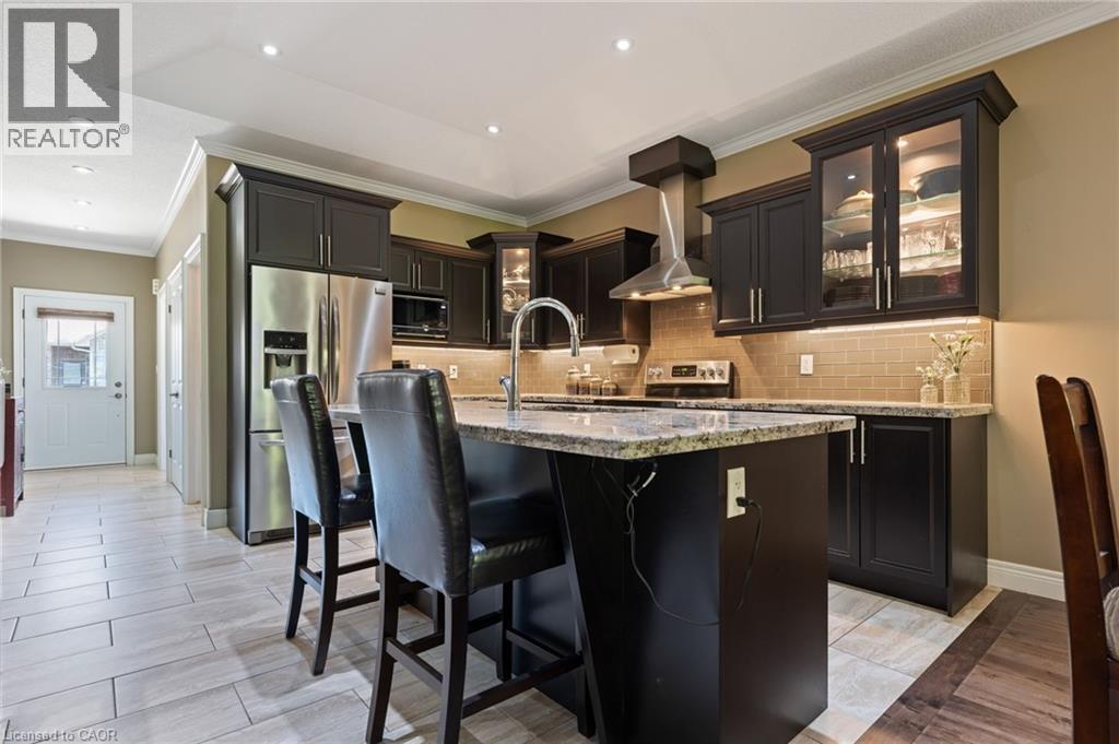 3-bedroom home for sale at 194 DONLY Drive Unit# 3, Simcoe ON · photo 8 of 38