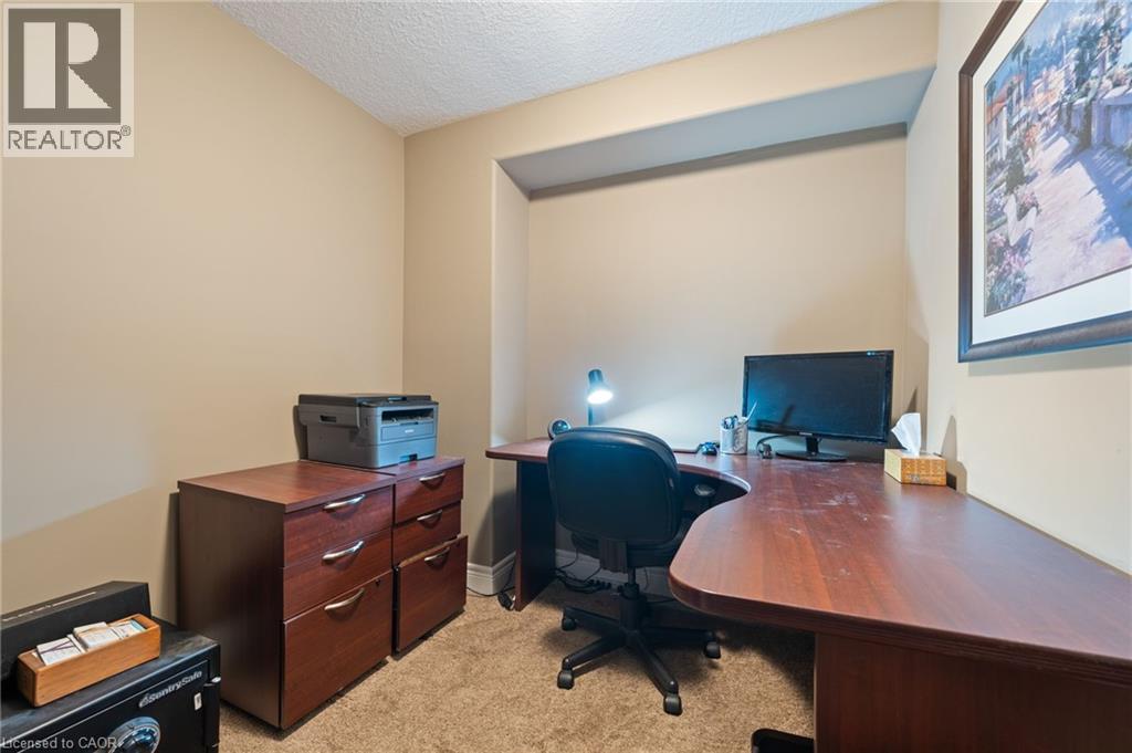 3-bedroom home for sale at 194 DONLY Drive Unit# 3, Simcoe ON · photo 34 of 38