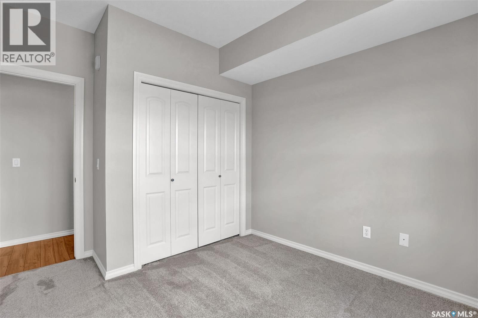304 2150 Heseltine ROAD — photo 29