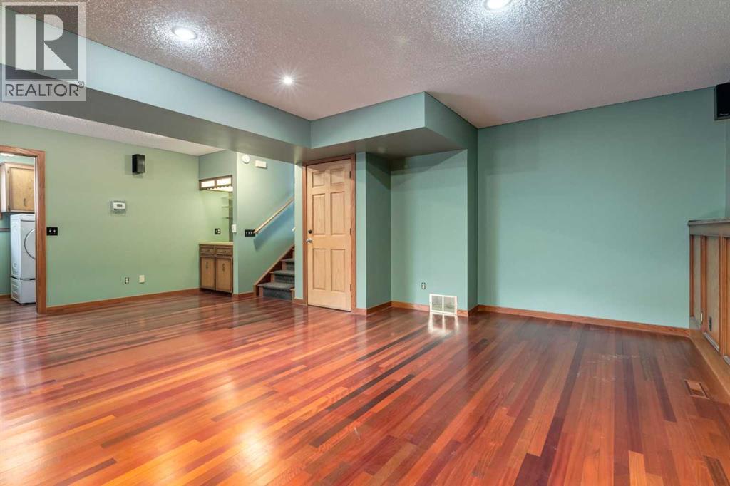 80 Macewan Glen Road NW — photo 34