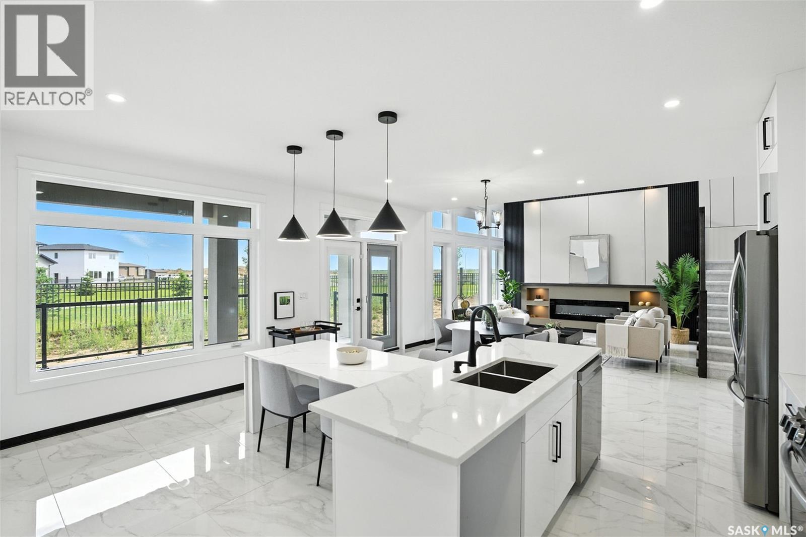 319 Woolf BAY - 14