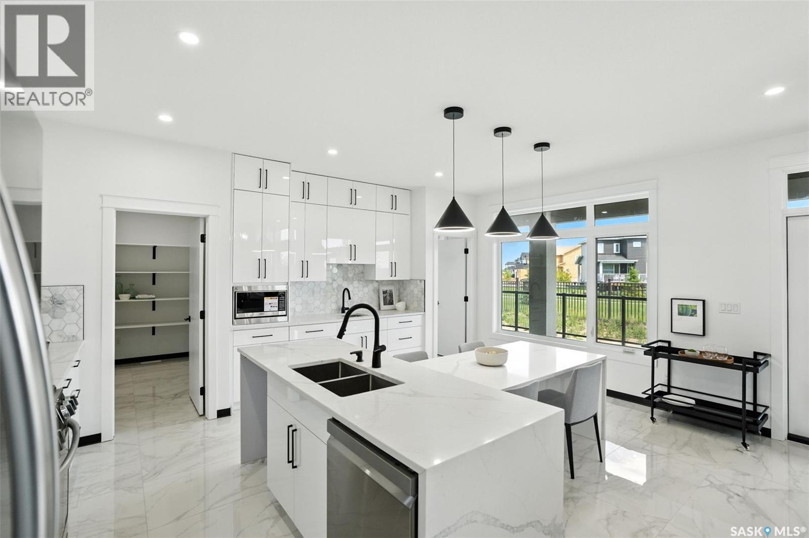 319 Woolf BAY - 15