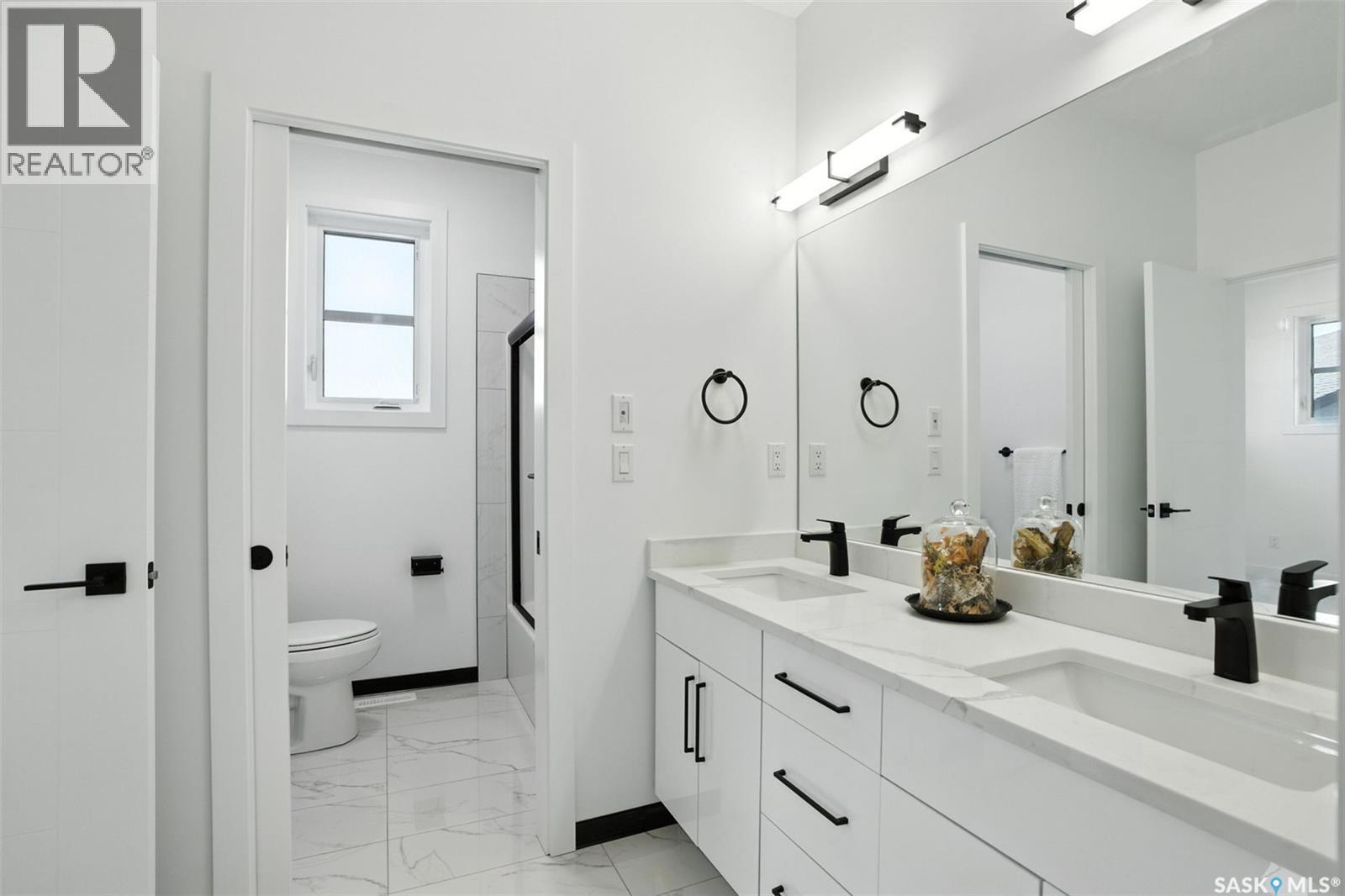 319 Woolf BAY - 29