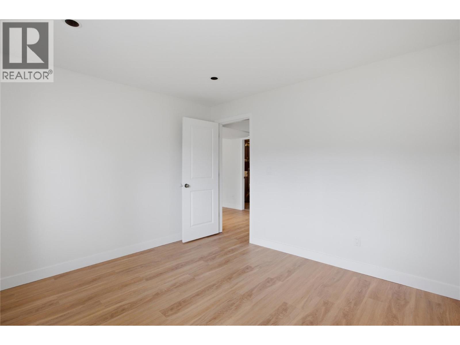 #1 1940 Hillside Drive - 29