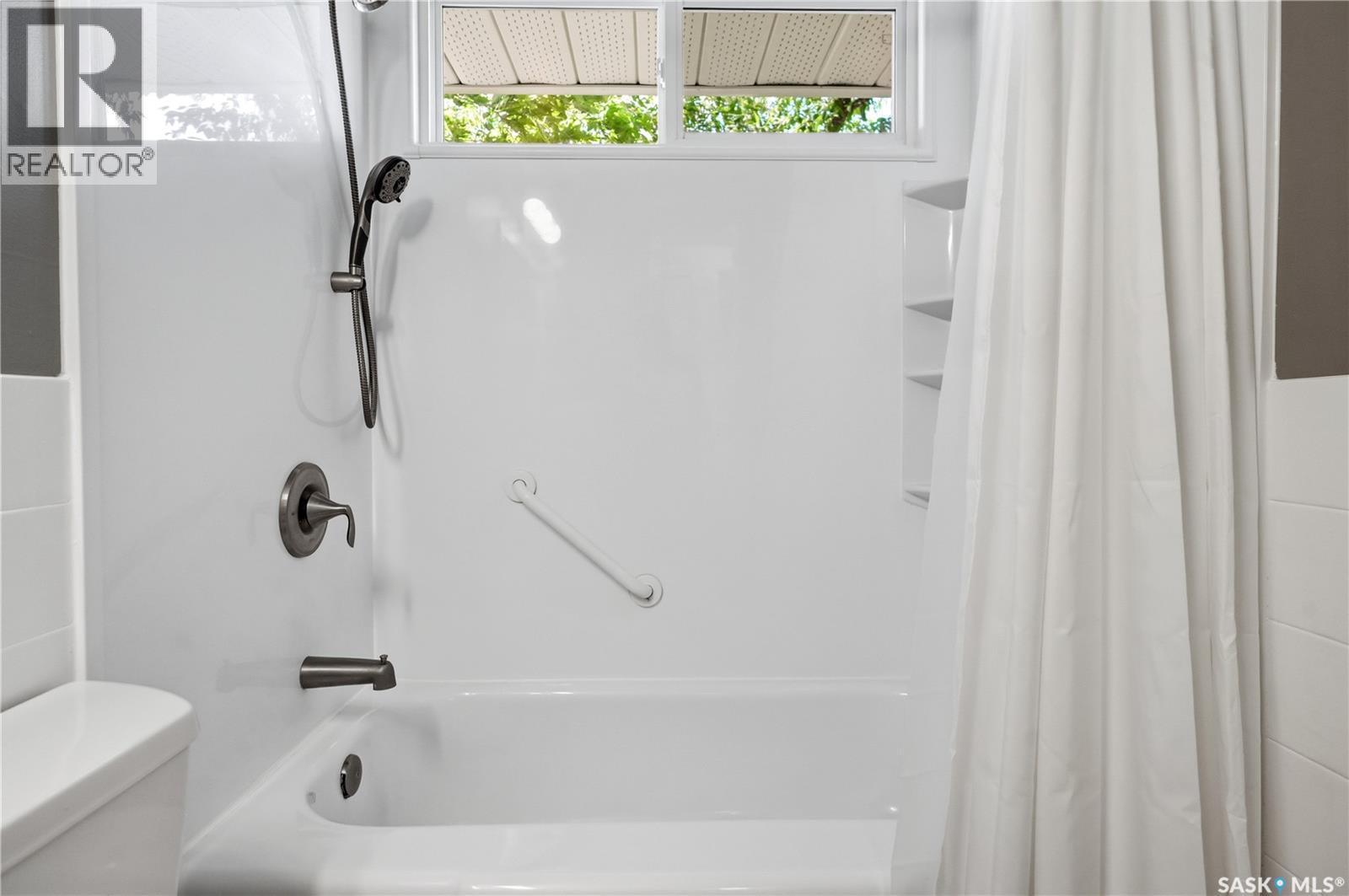 116 Straub STREET — photo 14