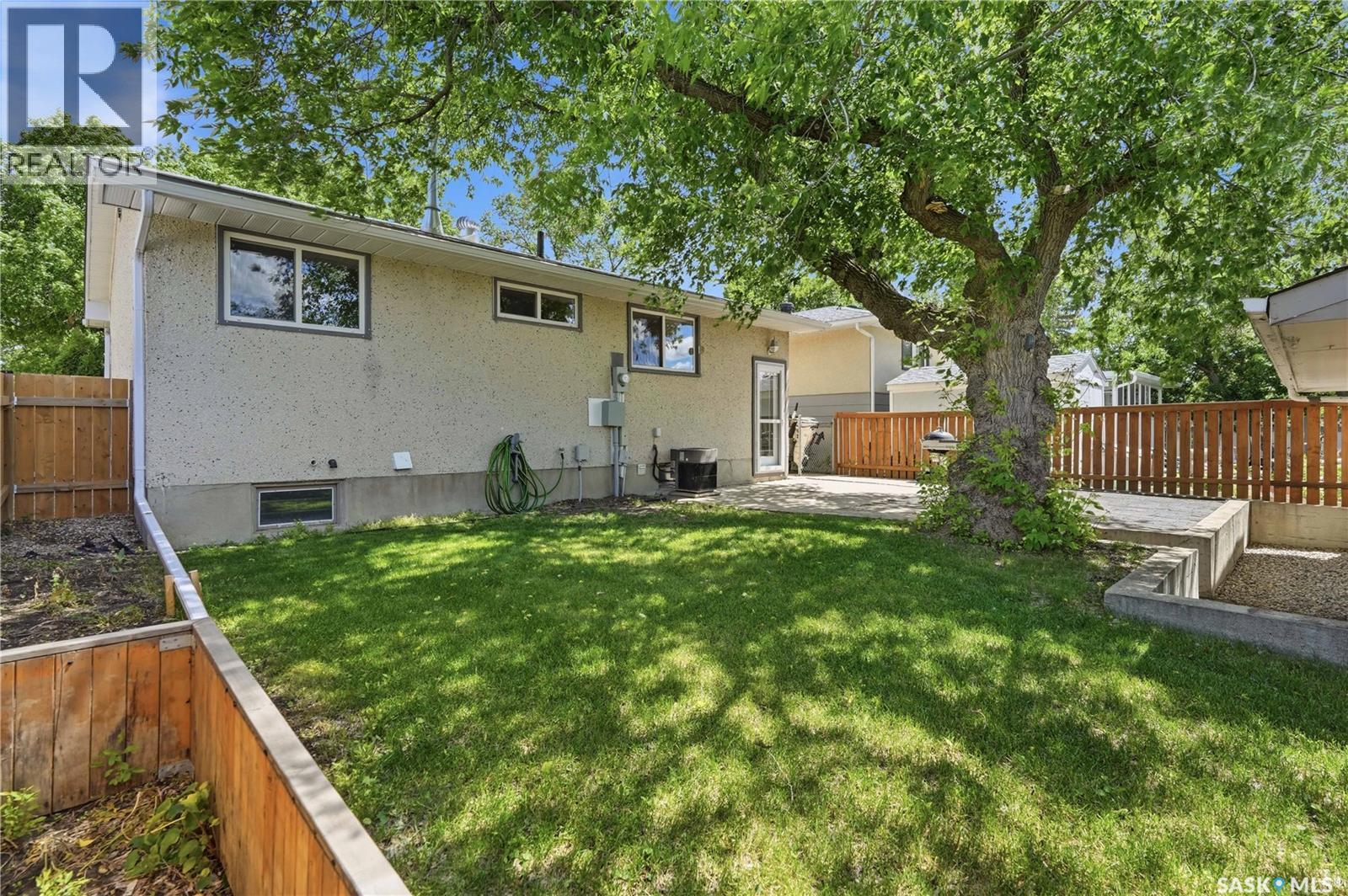 116 Straub STREET — photo 27