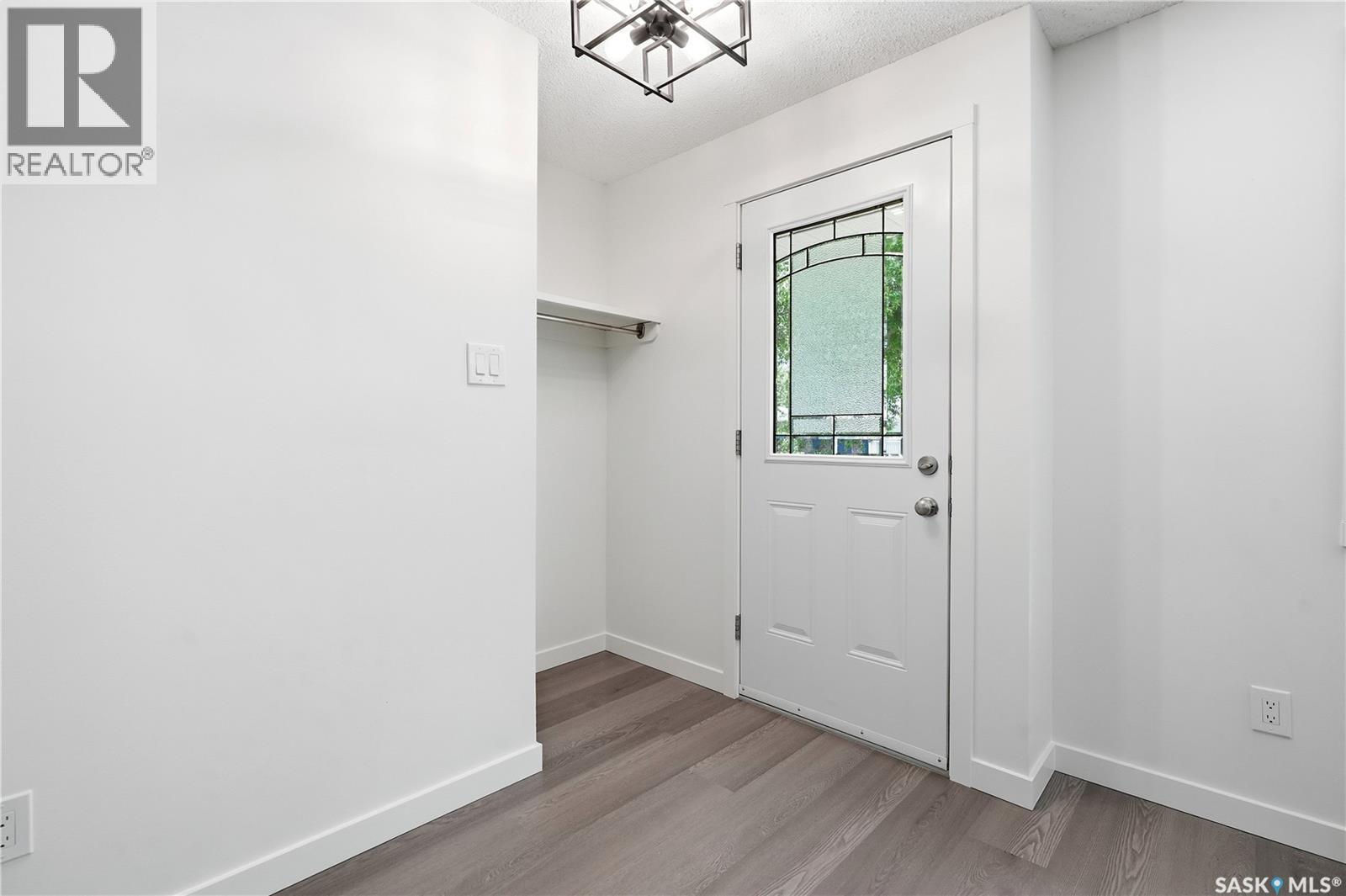 116 Straub STREET - photo 3