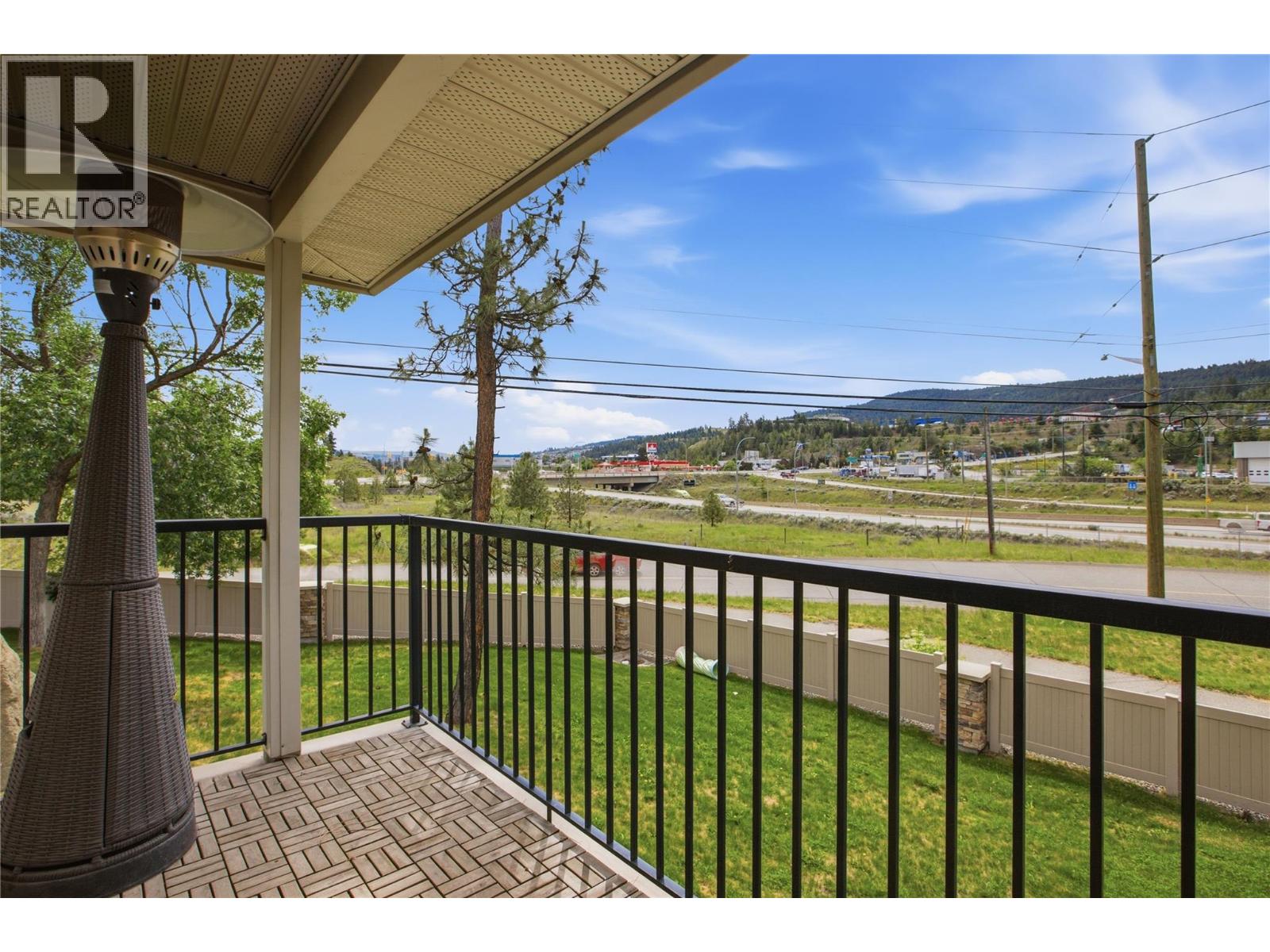 #1 1940 Hillside Drive - 31