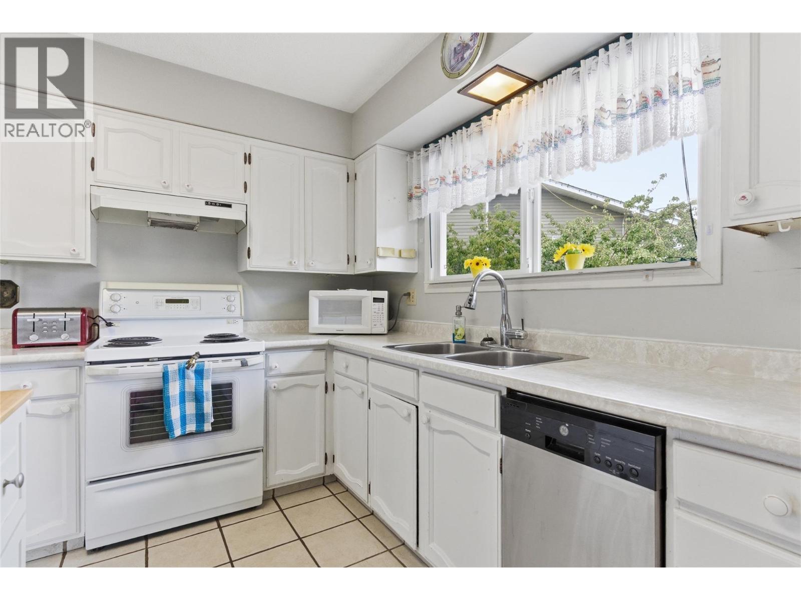 1332 Mesa Vista Drive - 9