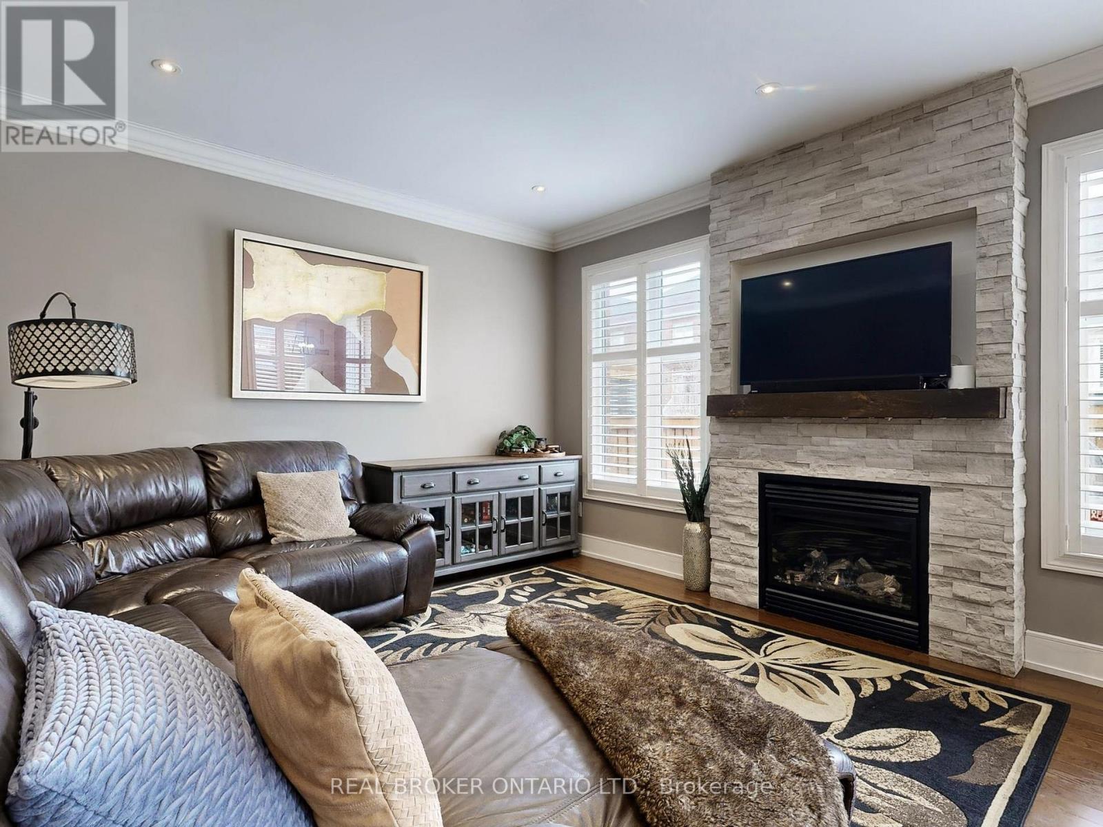 65 PAISLEY GREEN AVENUE - 4