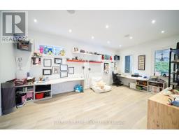 1305 Royal York Road, Toronto, ON M9A5E6 Photo 17