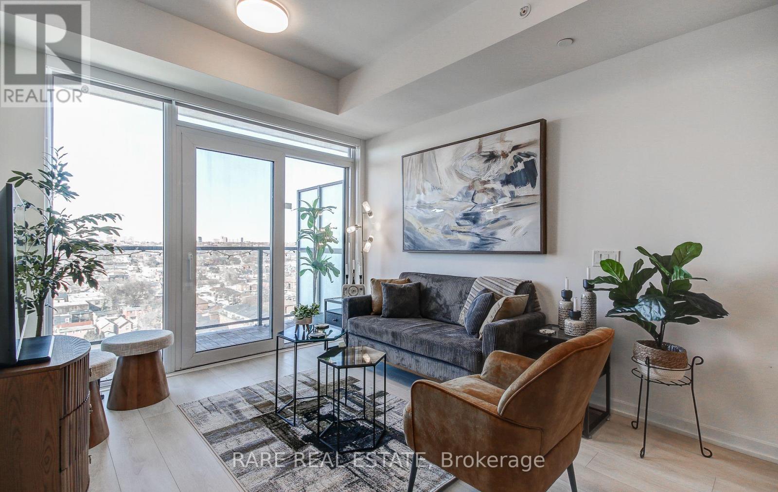 Listing photo of 1305 - 1285 DUPONT STREET