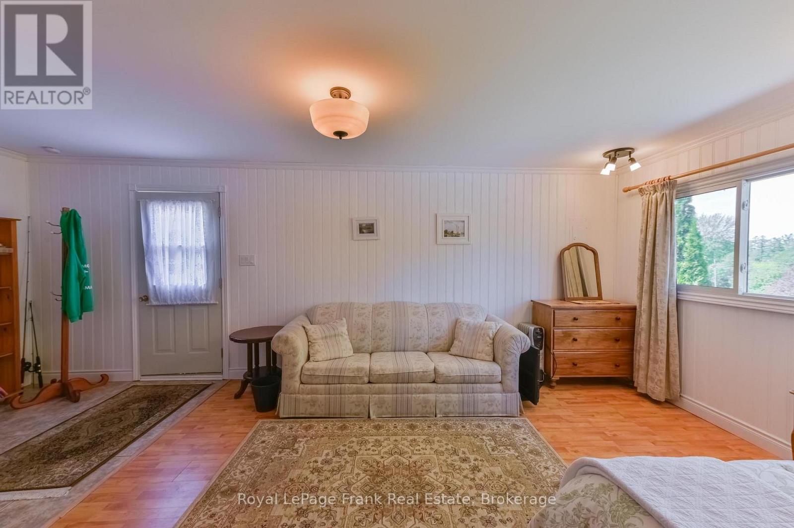 835 KIMBERLY DRIVE - 27