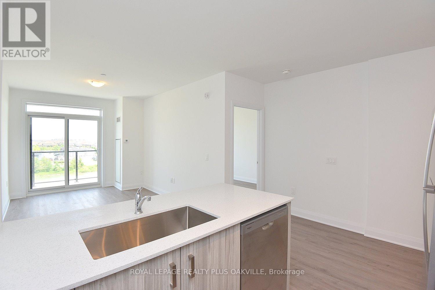 #514 1936 RYMAL ROAD E - 16