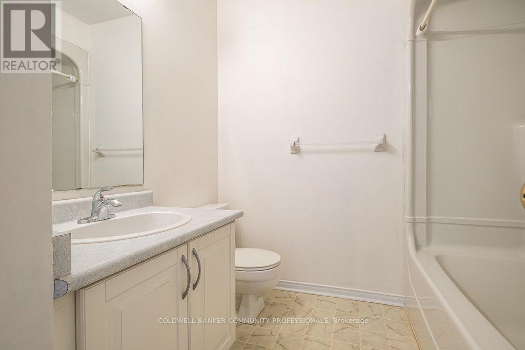 #10 266 LIMERIDGE ROAD E - 18