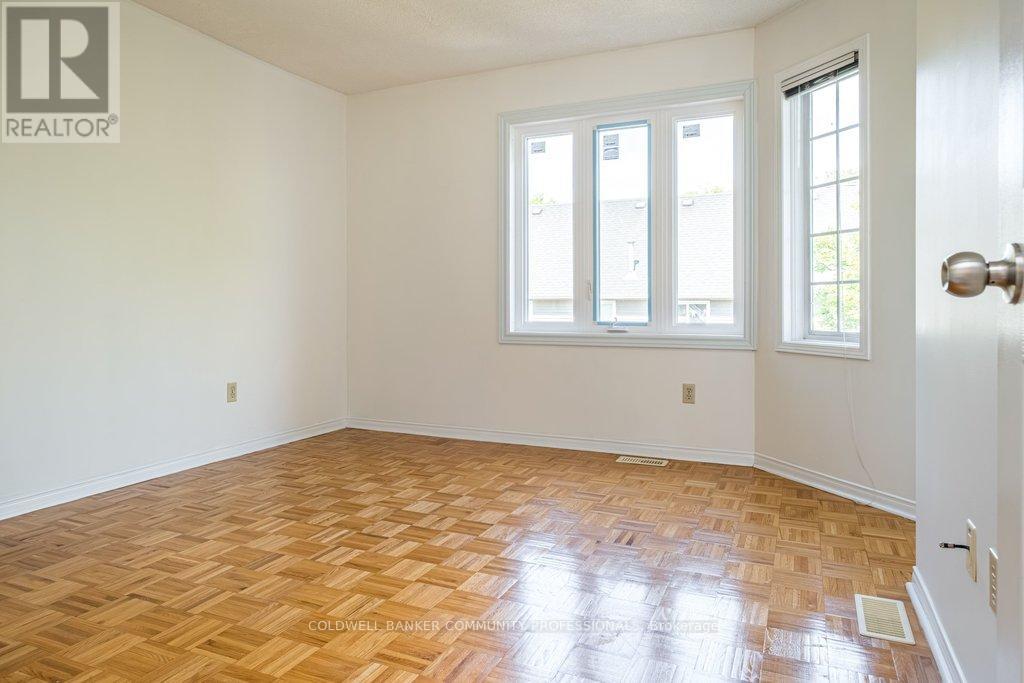 #10 266 LIMERIDGE ROAD E - 20