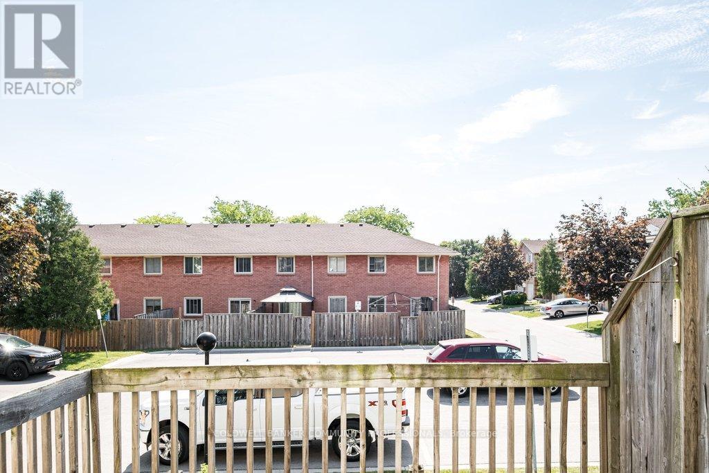 #10 266 LIMERIDGE ROAD E - 23