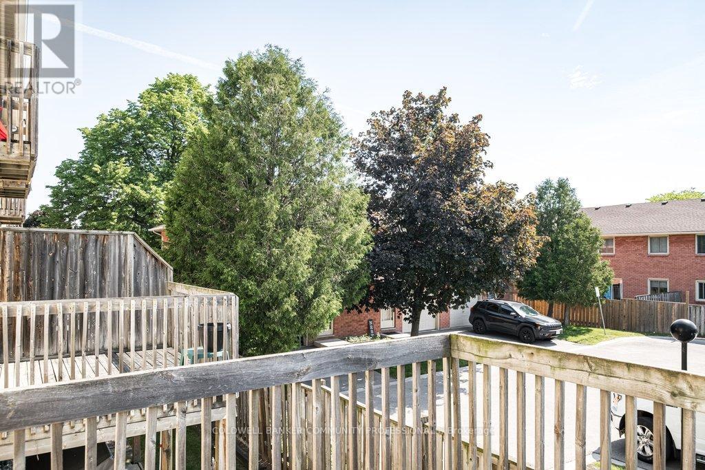 #10 266 LIMERIDGE ROAD E - 24