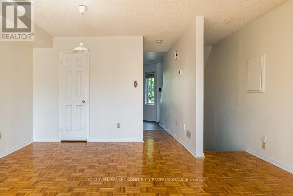 #10 266 LIMERIDGE ROAD E - 9