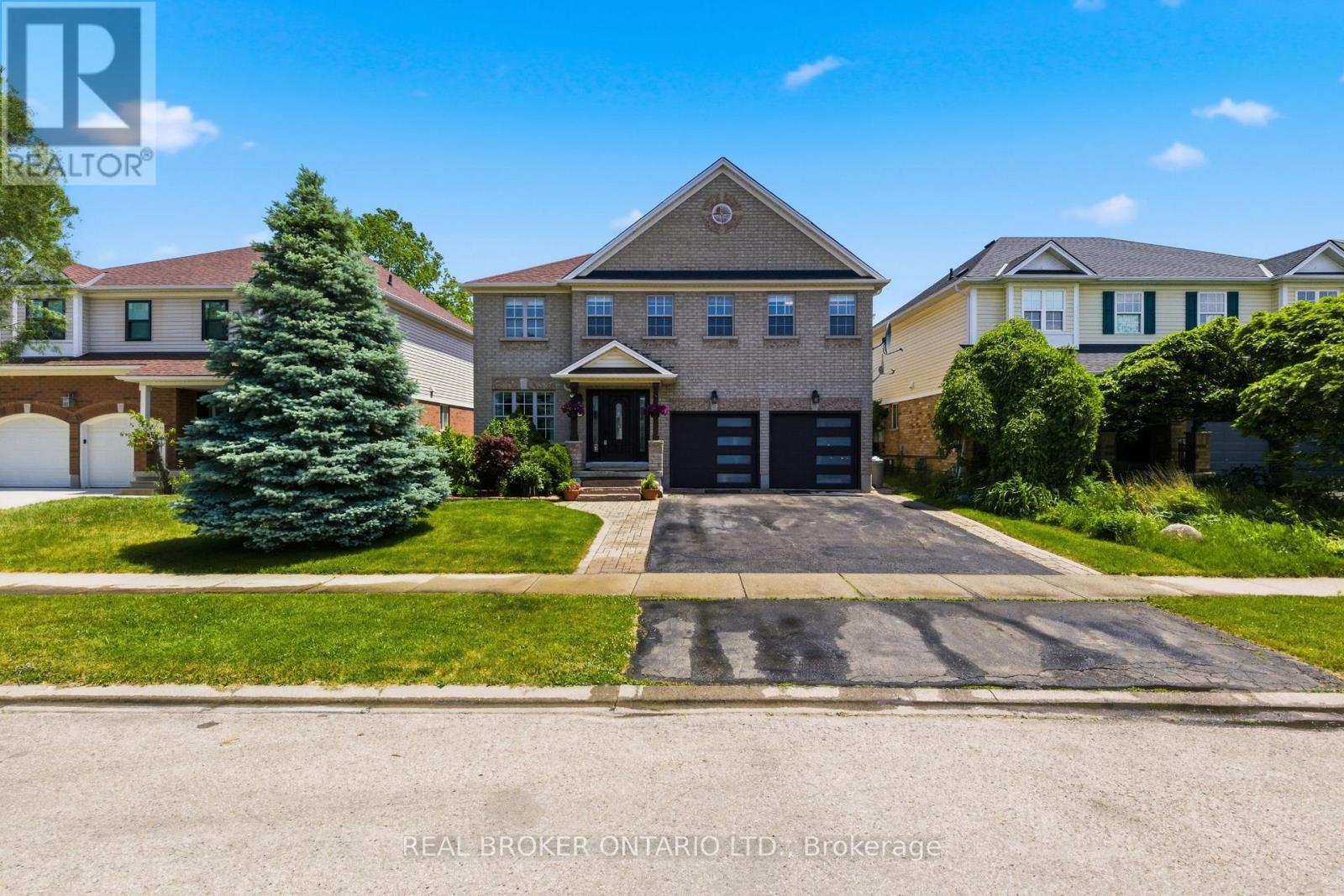 4-bedroom home for sale at 135 BLACKBURN DRIVE, Brantford ON · photo 2 of 50