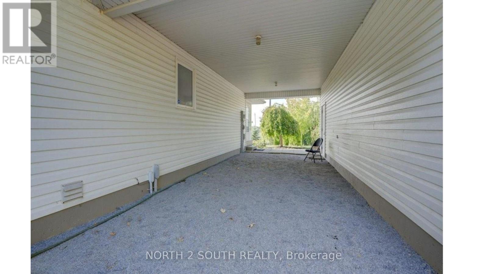 6737 HIGHWAY 20 - 36