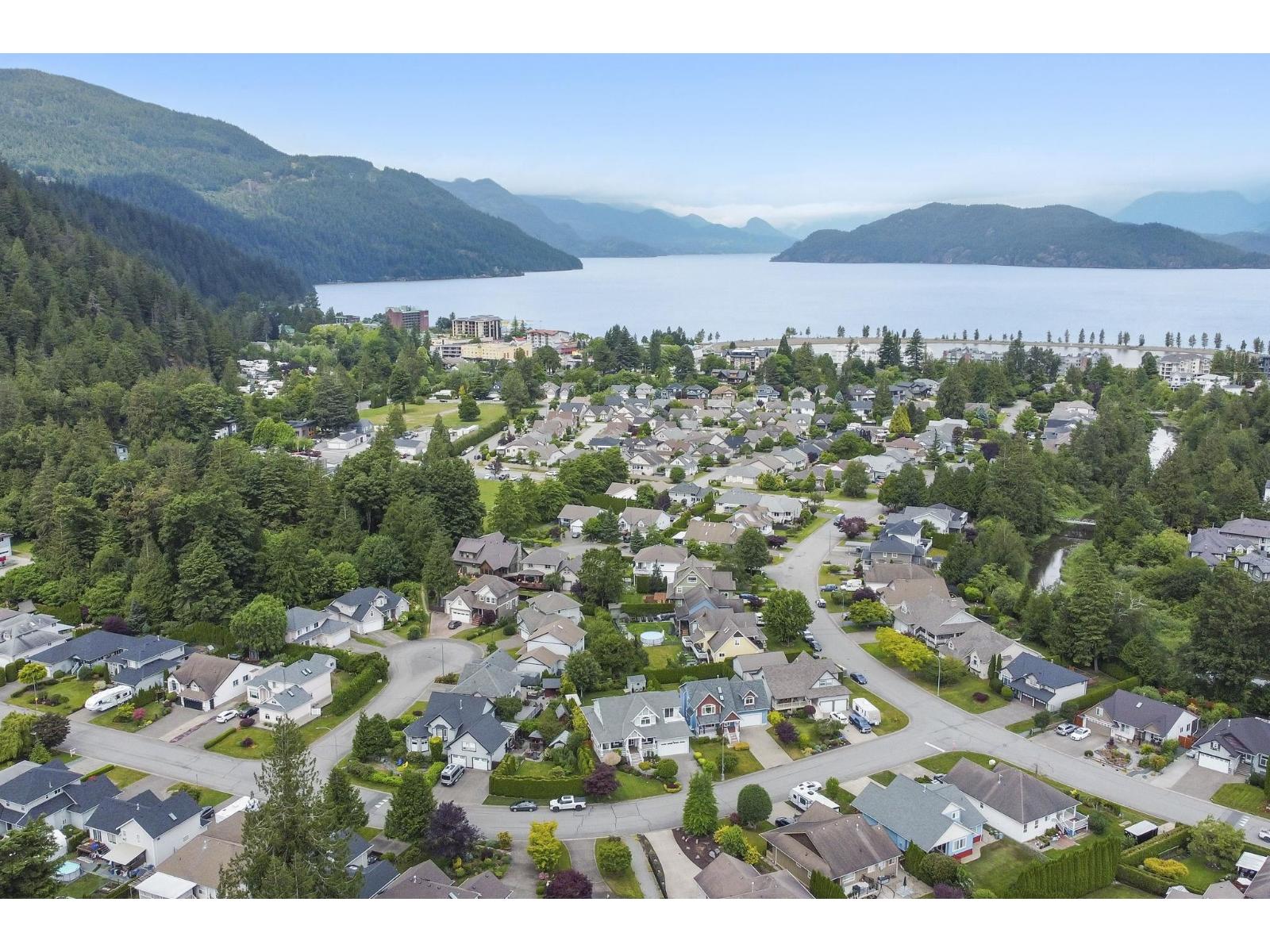 237 BALSAM AVENUE, Harrison Hot Springs, Harrison Hot Springs