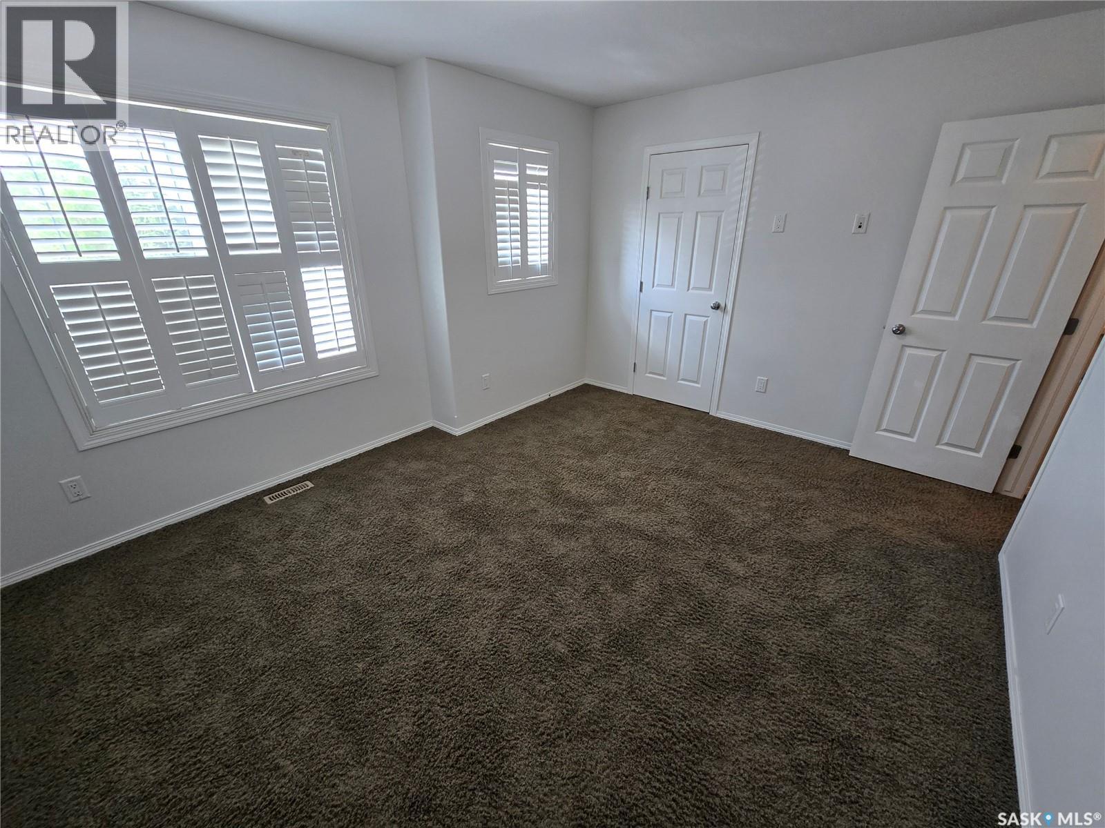 5 815 5th STREET NE — photo 39