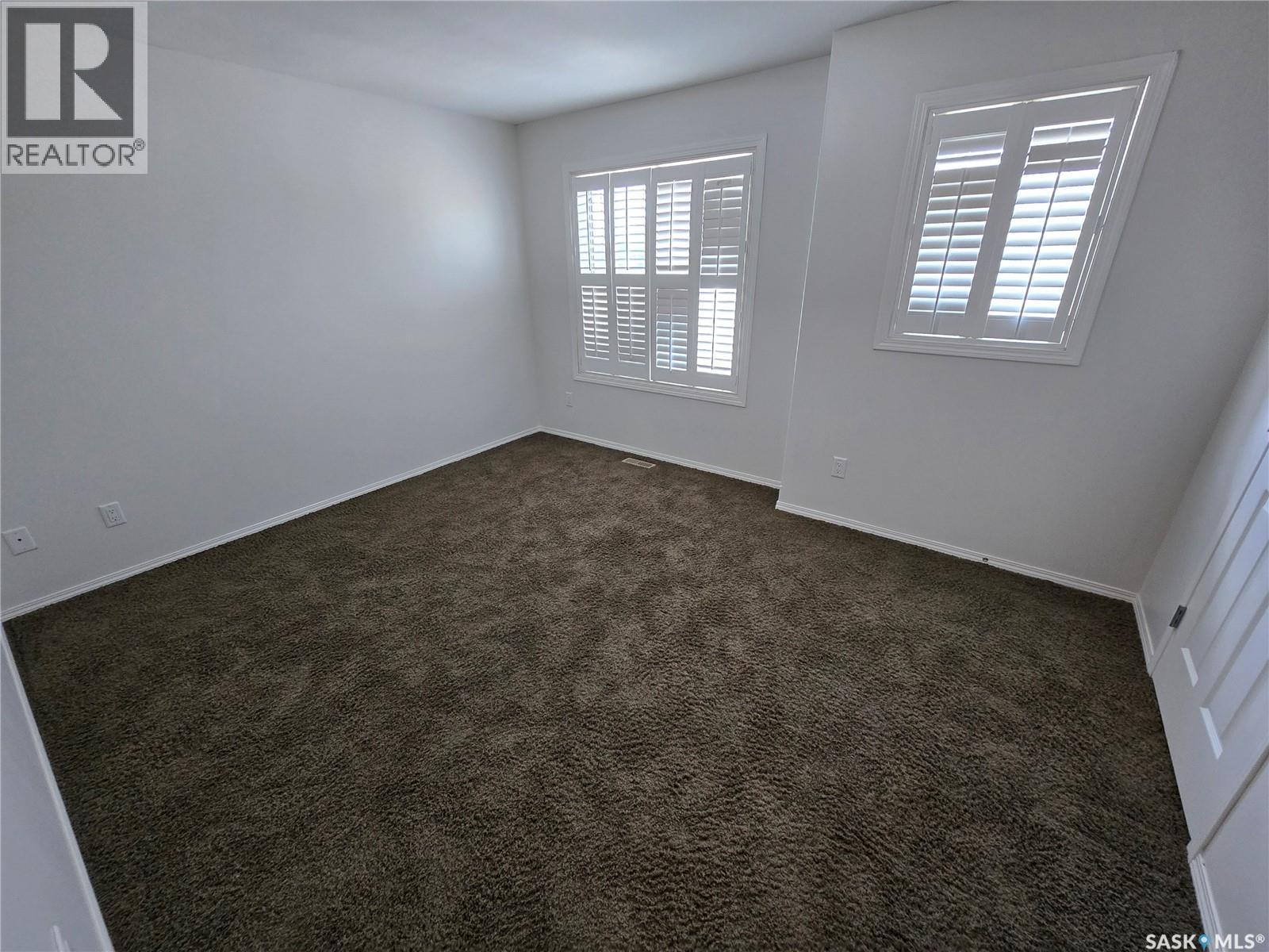 5 815 5th STREET NE — photo 38