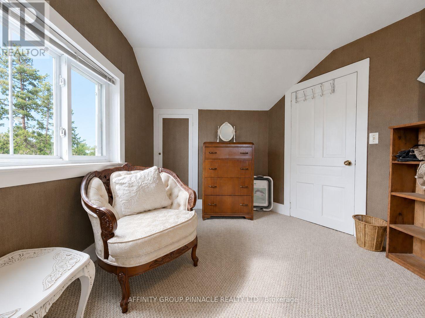 15 PRINCE STREET W - 18