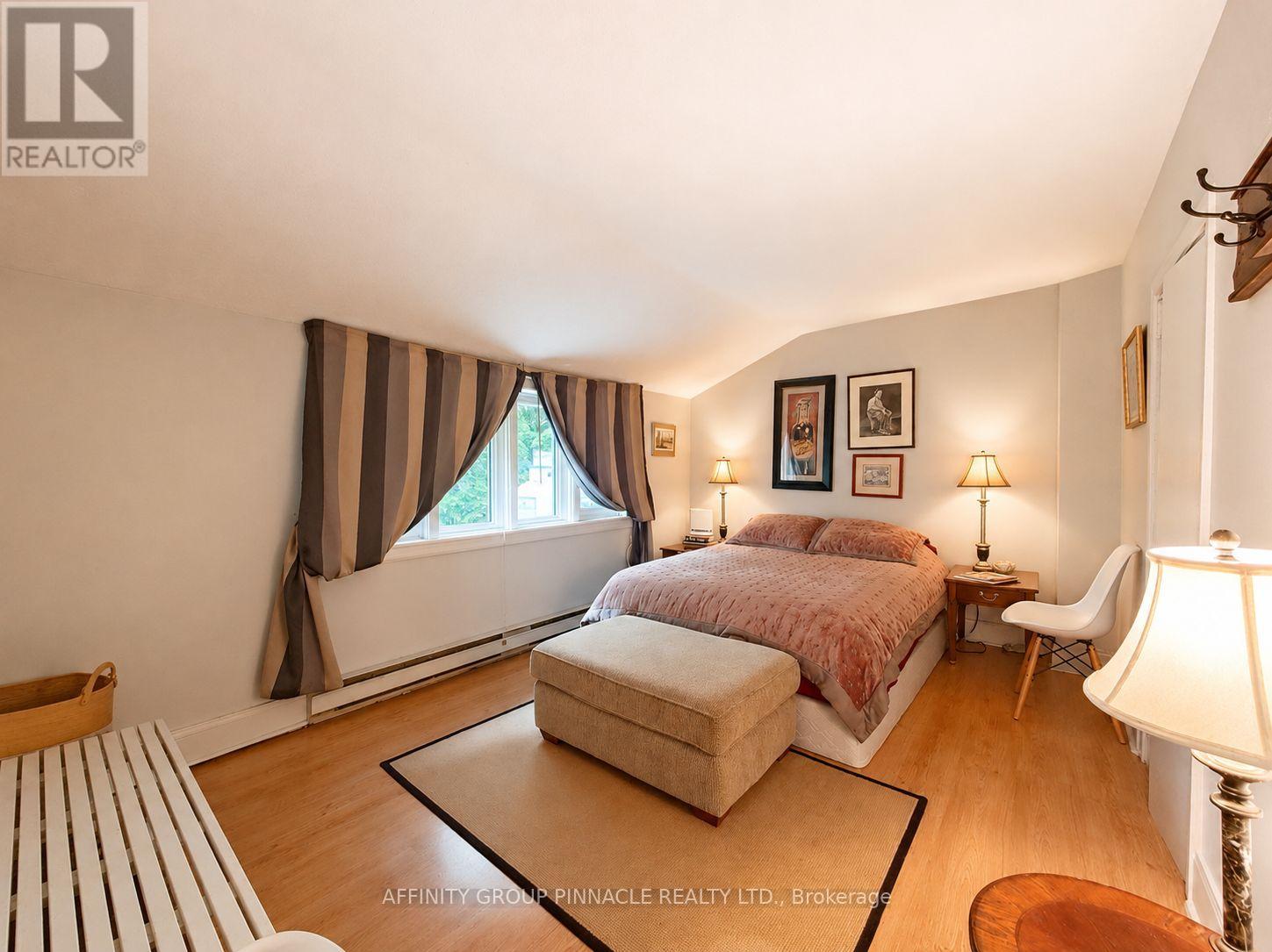 15 PRINCE STREET W - 35