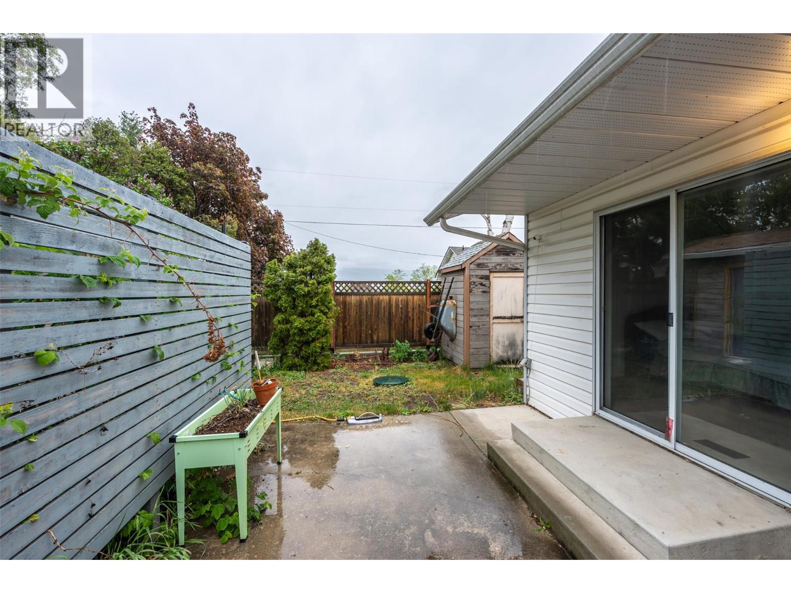 9702 Sargeant Street - 34