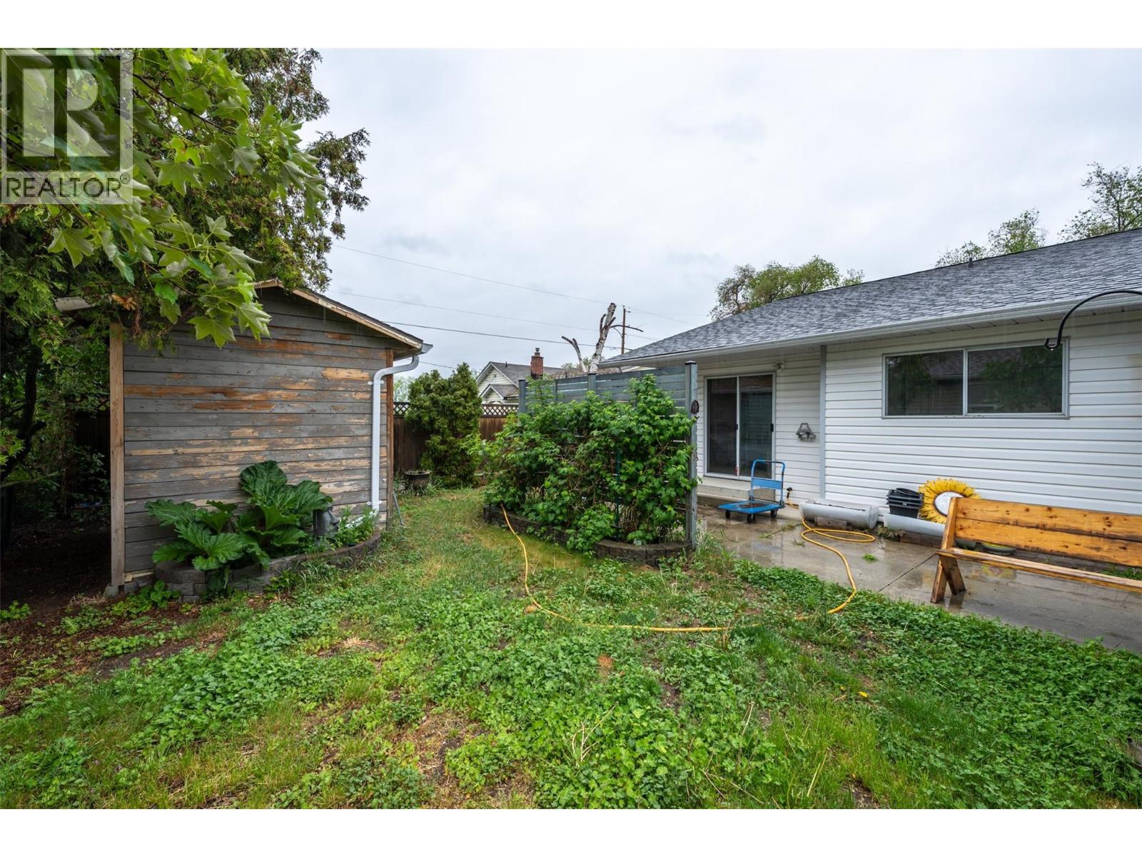 9702 Sargeant Street - 31