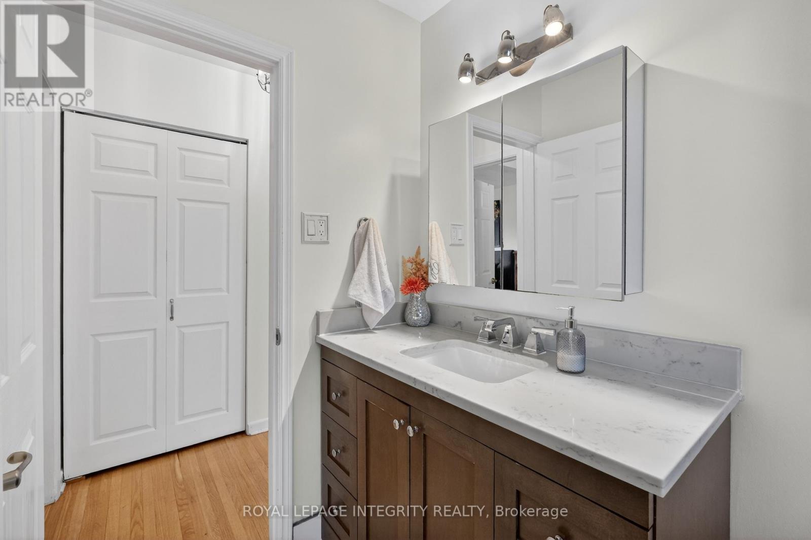 3 Bed, 2 Bath House for Sale in Ottawa – 850 BALSAM DRIVE, Ottawa – MLS# X13422832 - Image 22