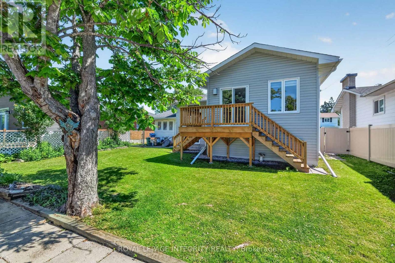 3 Bed, 2 Bath House for Sale in Ottawa – 850 BALSAM DRIVE, Ottawa – MLS# X13422832 - Image 45