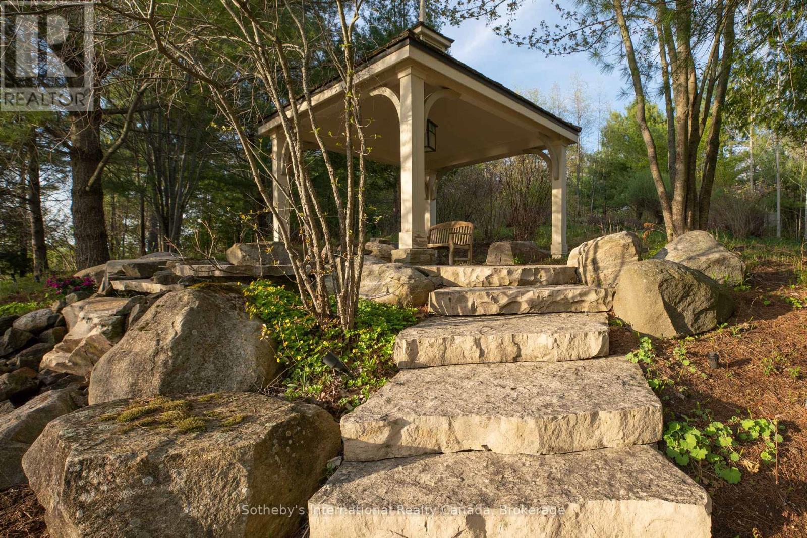 #FULL 1250 WALDMERE ROAD - Image 17