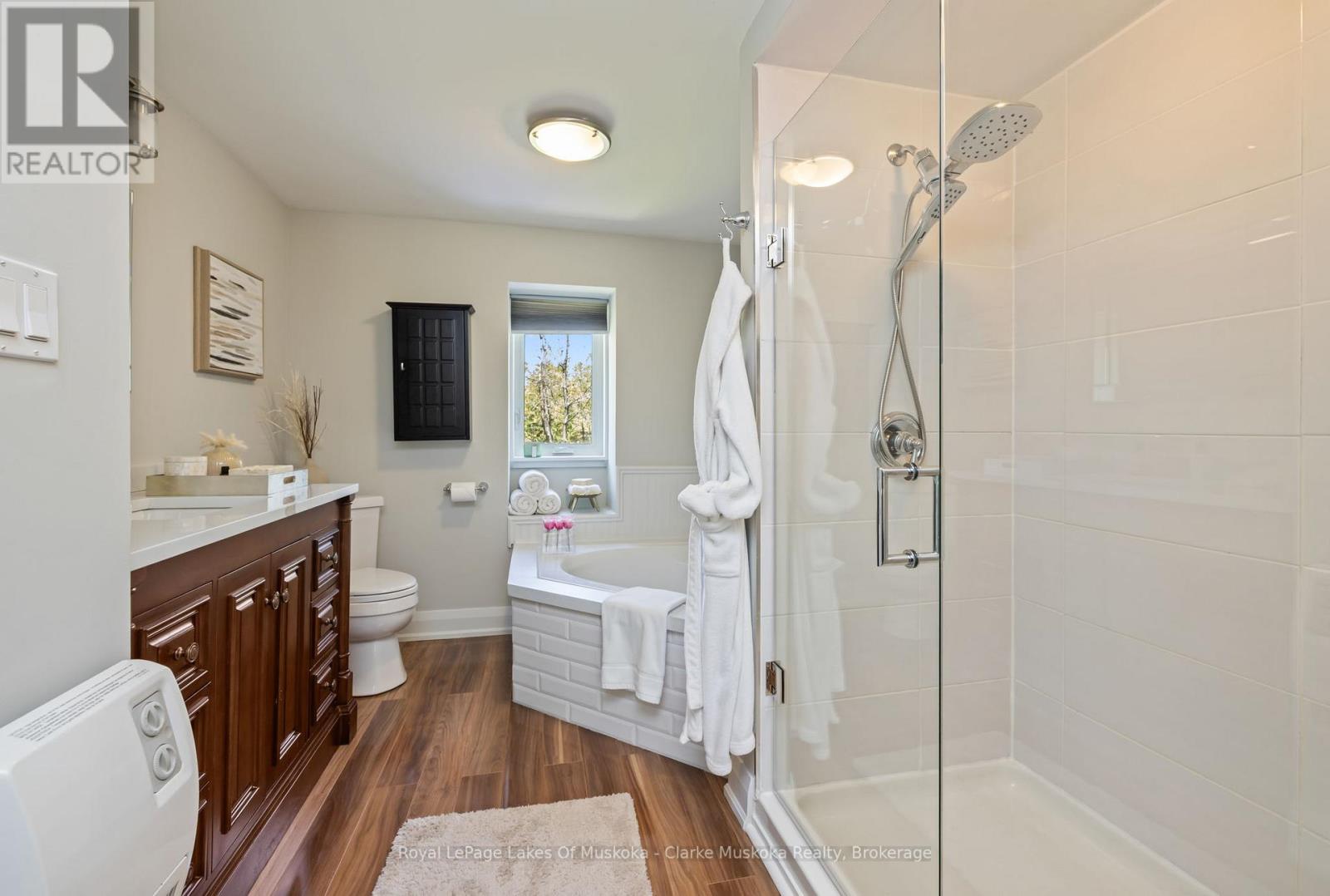 1012 MILL STREET - 34