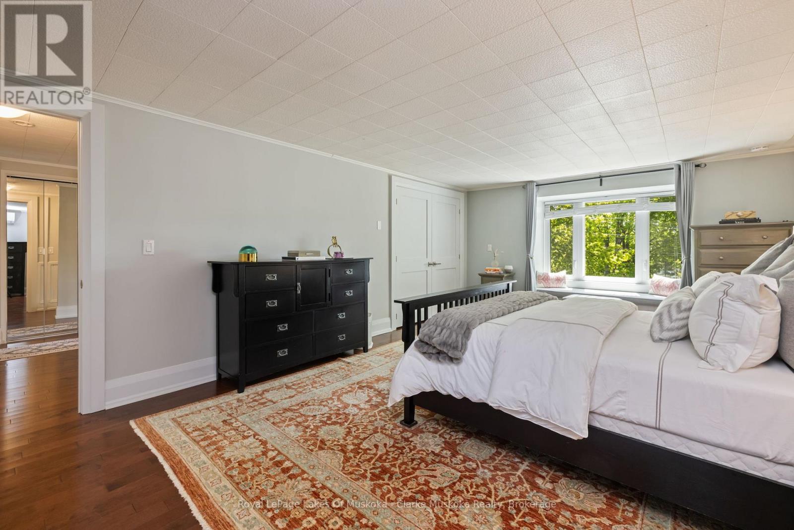 1012 MILL STREET - 31